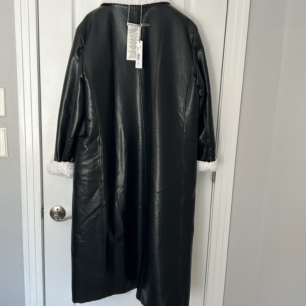 New Alice and Olivia reversible Shan coat - Picture 8 of 12